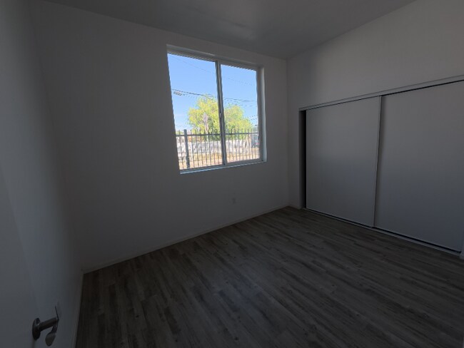 Photo - 10501 Wilmington Ave Unit 1