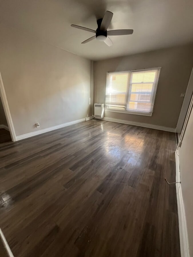 Photo - 203 S Kenmore Ave Unit 203