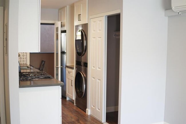 Photo - 1803 E Chevy Chase Dr Unit 3