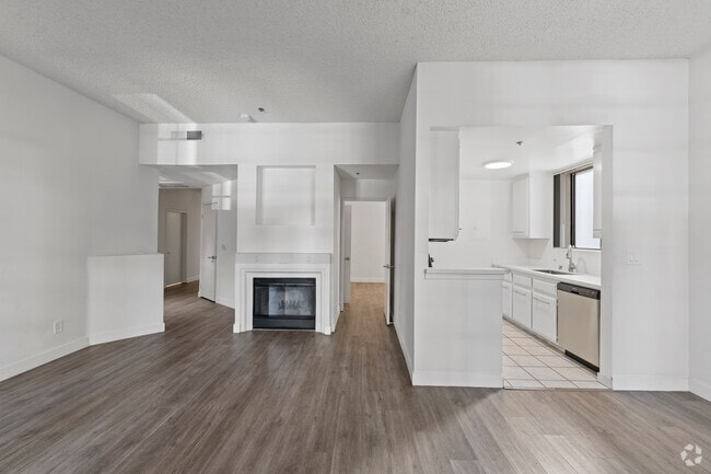 2BR ,2BA - 7020 Lanewood Ave, Los Angeles, CA 90028