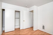 Photo - Cute 2 Bedroom Condo Steps Away from Endle...