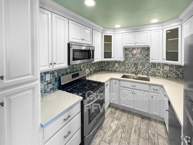 Building Photo - 31569 Lindero Canyon Rd Rental