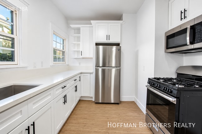 Photo - 1934 S New England St Unit 5