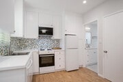 KitchenKitchen - 6042 La Canada Cir Apartment Unit B