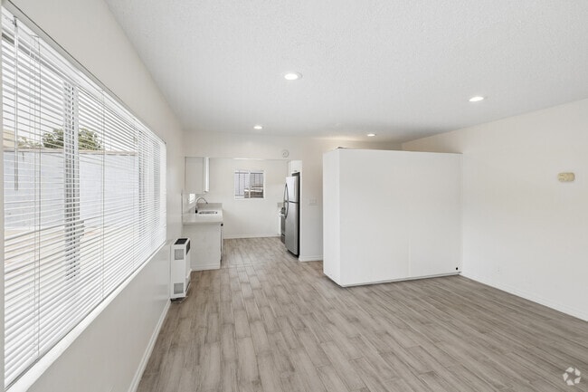 Interior Photo - 6578 Trigo Rd