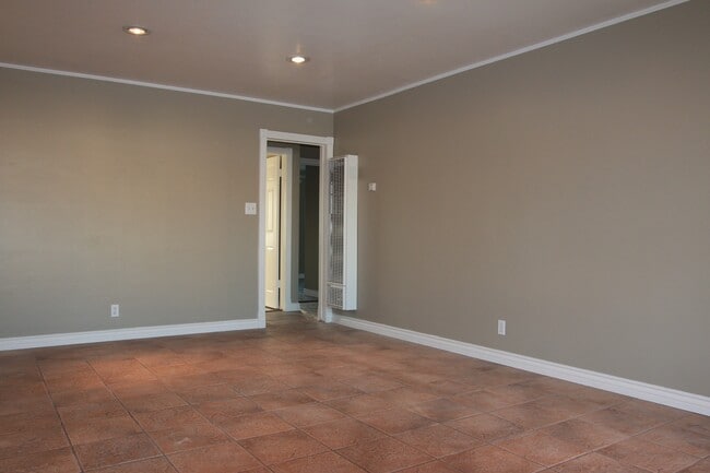 Photo - 12029 Gridley Rd