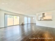 Photo - 919 N Alfred St Unit 105