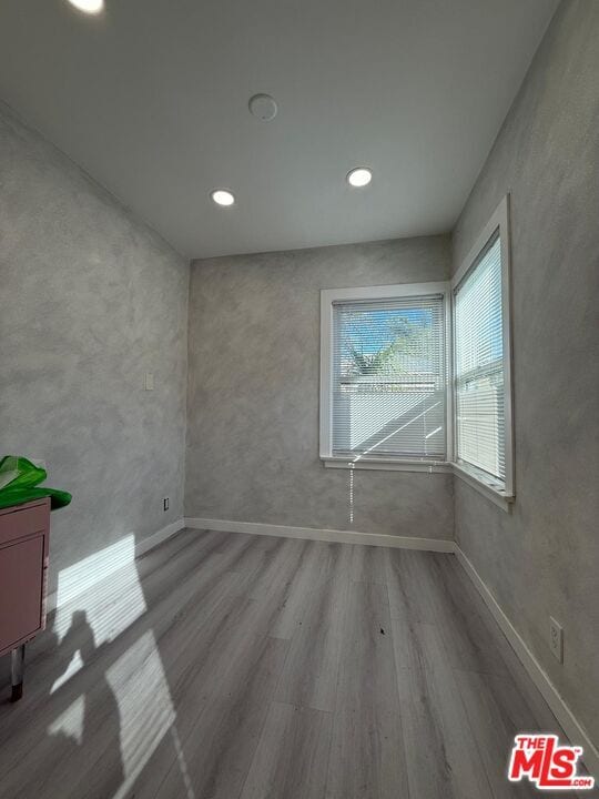 Photo - 674 Estelle Ave