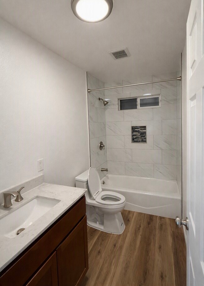 Photo - 914 N 4th Ave