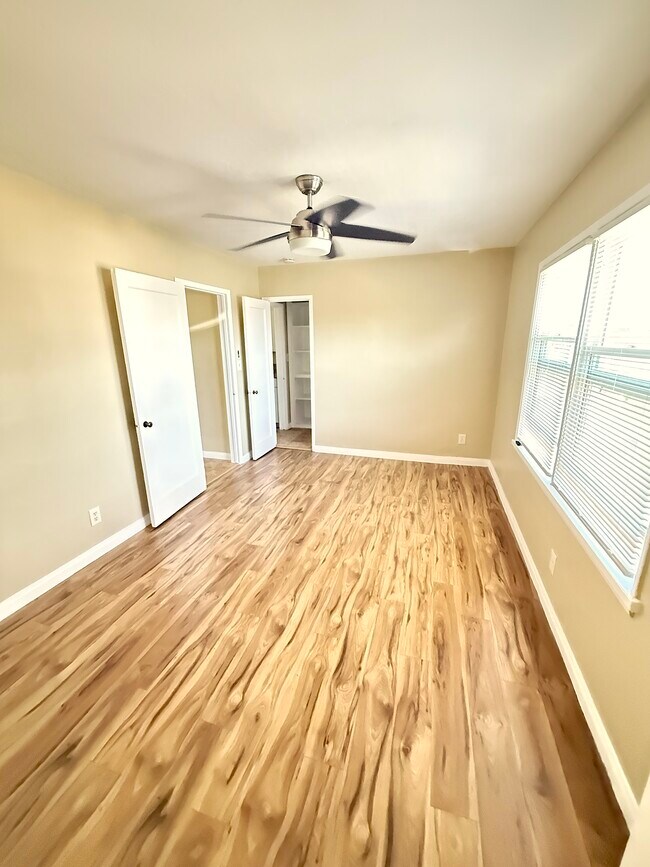 Photo - 180 Glover Ave Unit 1/2