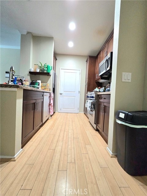 Photo - 2225 Scholarship