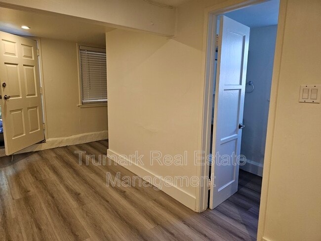 Photo - 2405 Honolulu Ave Unit A