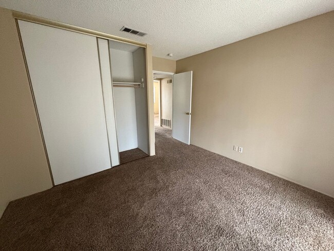 Photo - FOR RENT / 55+COMMUNITY