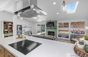 Photo - 9542 Larrabee Ave House