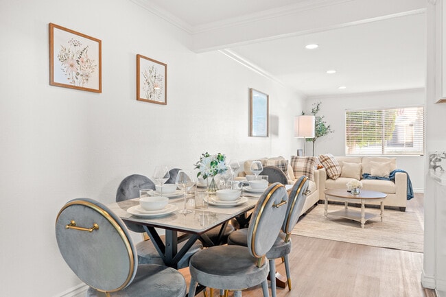 Photo - 734 Claraday St Unit 3