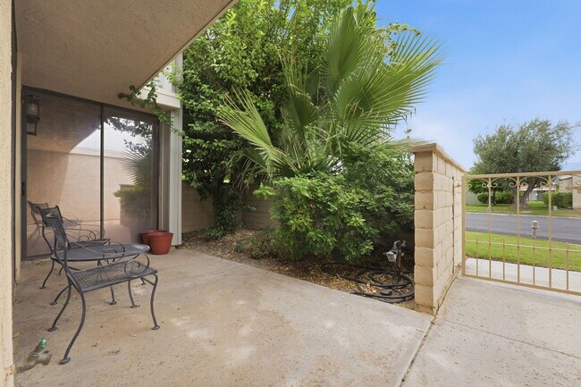 Photo - 72460 Rodeo Way