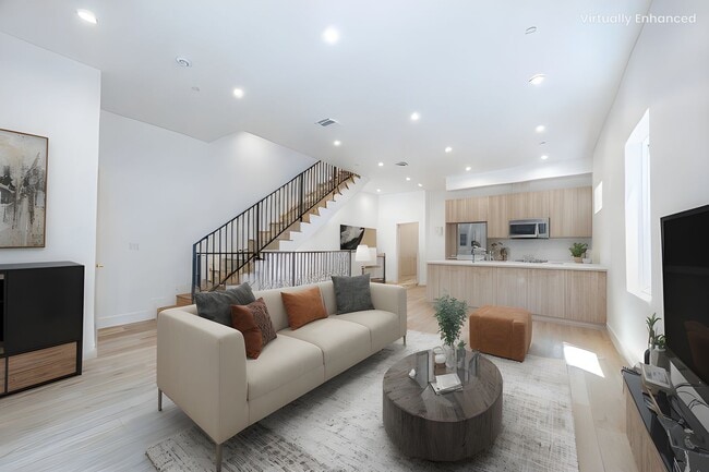 Photo - 242 N Dillon St