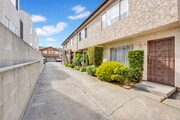 Photo - 212 W Grand Ave Townhome