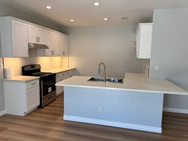 Photo - Gorgeous Remodeled 3+2 - $3000