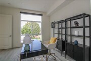 Photo - 15 S Chapel Ave Townhome