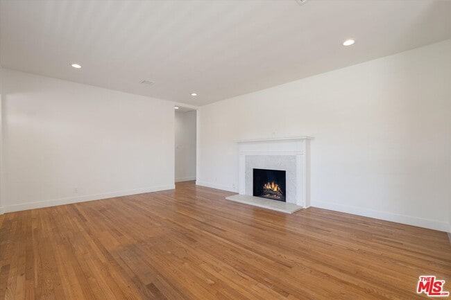 Photo - 6711 W 87th Pl