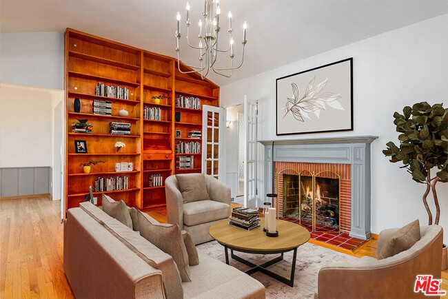 Photo - 4519 Van Noord Ave