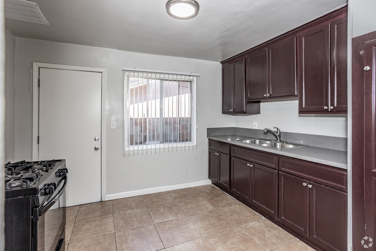 Floor Plan - 2 Bd, 1 Bath