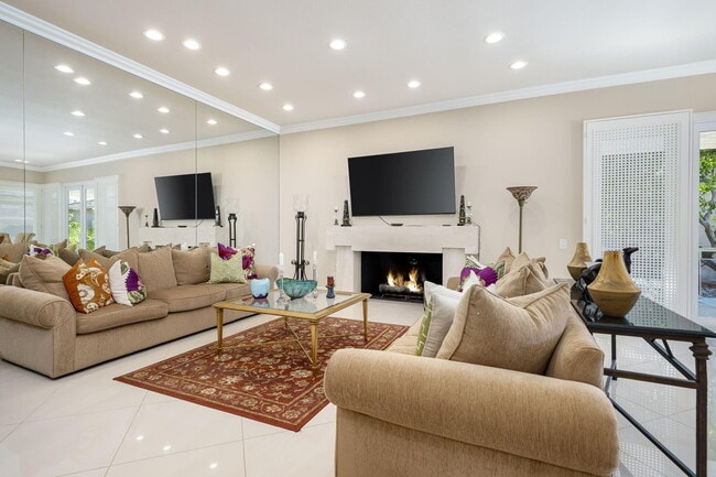 Photo - 4 Dartmouth Dr