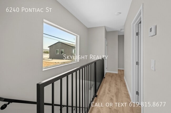 Photo - 6240 Pontiac St