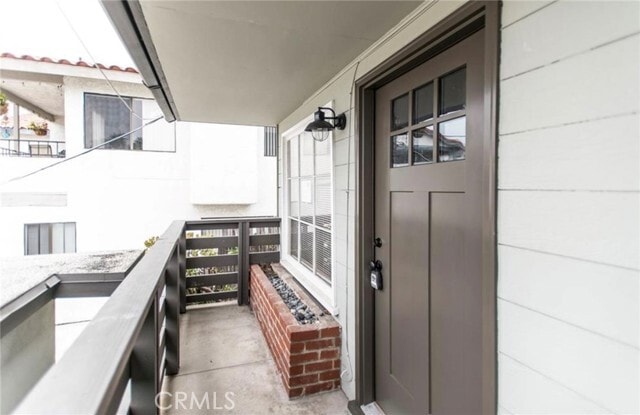 Building Photo - 507 Avenida Victoria