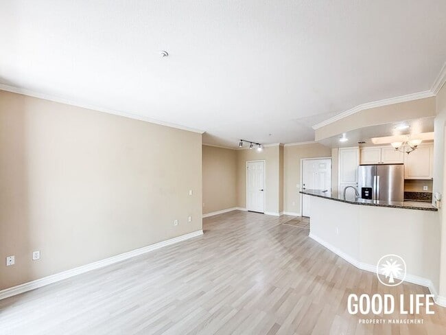 Photo - 9253 Regents Rd Unit #A201