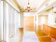 Photo - 904 E Windsor Rd