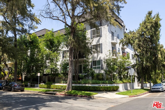 Photo - 100 N Wetherly Dr Condo Unit 2C