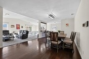 Photo - 832 Alvin St
