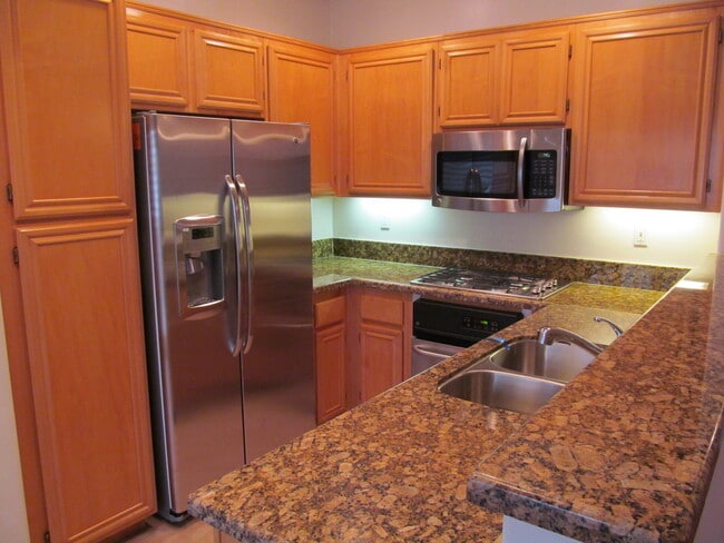 Photo - Andria of UTC Townhome with Attached Garage and Hardwood Floors - READY FOR MOVE IN!