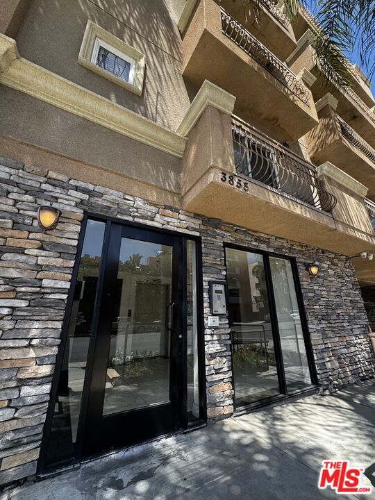 Photo - 3855 Ingraham St Unit 301