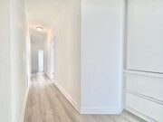 Photo - 707 W 48th St
