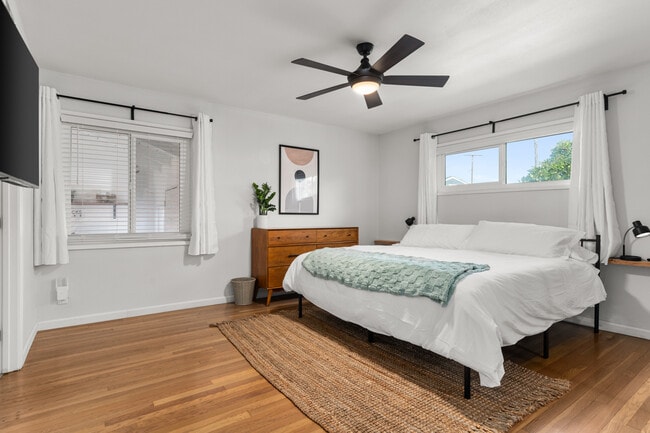 Photo - 15015 Lindhall Way Unit A