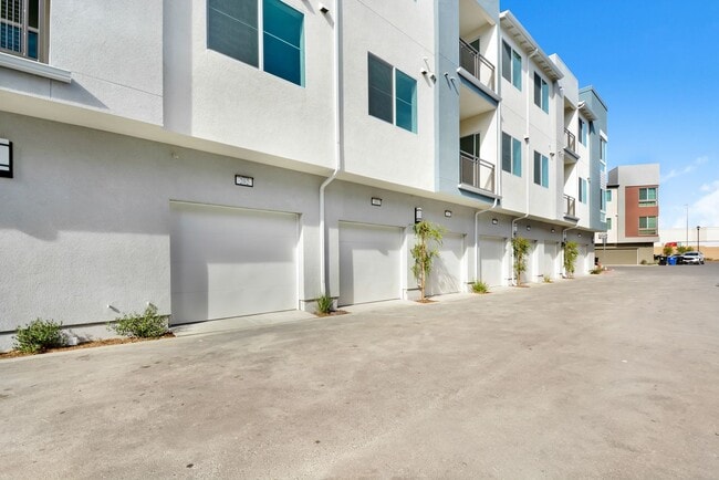 Photo - Coming Soon! Modern 2 Bed, 2 Bath Condo in Prime Ontario Location.