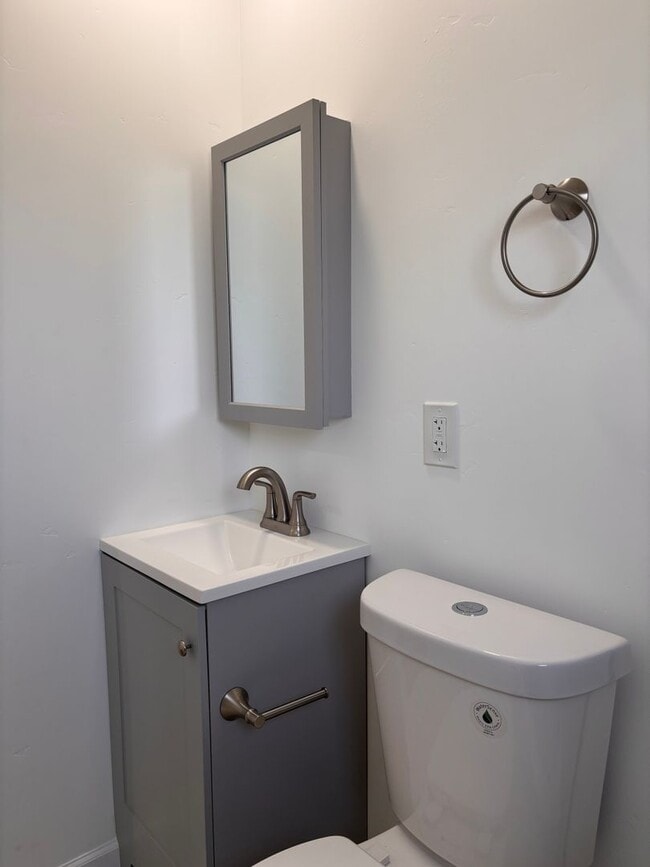 Photo - 2 bedrooms 2 baths home FOR RENT