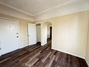 Photo - 932 W 74th St