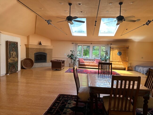 Photo - 2376 Old Topanga Canyon Rd