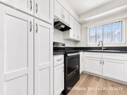 Photo - 632 Manchester Dr Unit 4