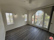 Photo - 1462 W 36th St Unit 1462 1/2