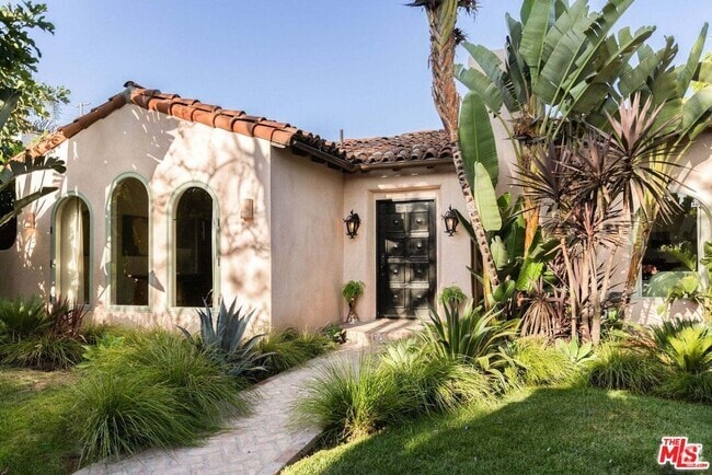 Building Photo - 740 N Alta Vista Blvd Rental