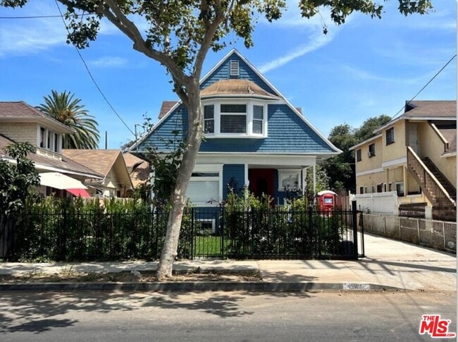Photo - 1383 W 23rd St Unit 1383