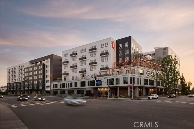 Building Photo - 21010 Erwin St Unit 124