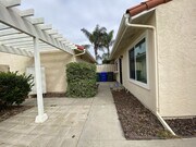 Photo - 2+bd/1ba Single Story Duplex Minutes Drive... Townhome