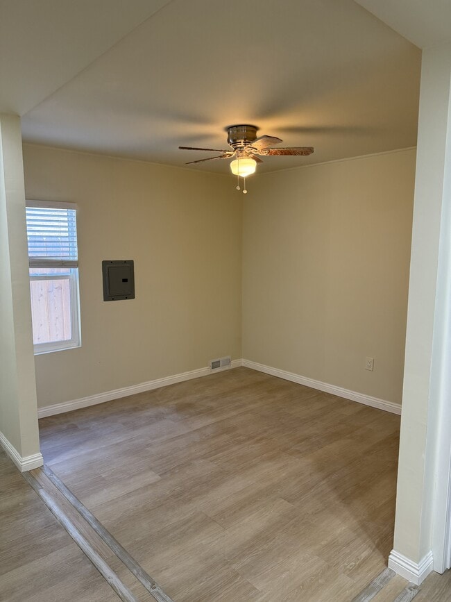 Photo - 7860 Port Royale Dr Unit 2