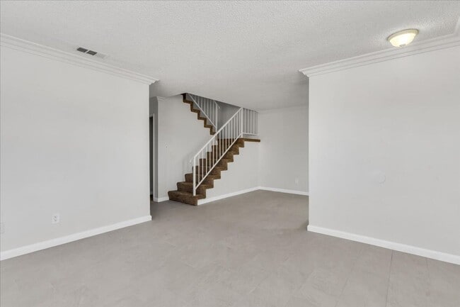 Photo - Spacious 2-Bedroom Townhome in Hesperia, CA! Unit 3